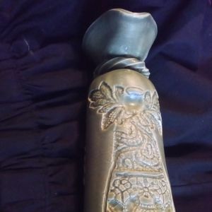 VINTAGE OLIVE GREEN LINDEMAN'S VERY UNIQUE WINE STONEWARE.